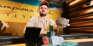 Українець Владислав Шовковий переміг у турнірі «PGT Texas Poker Open»